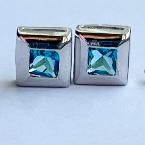 Vibrant 925 blue gemstone pierced earrings jewelry Very nice quality💎 - Picture 11 of 11